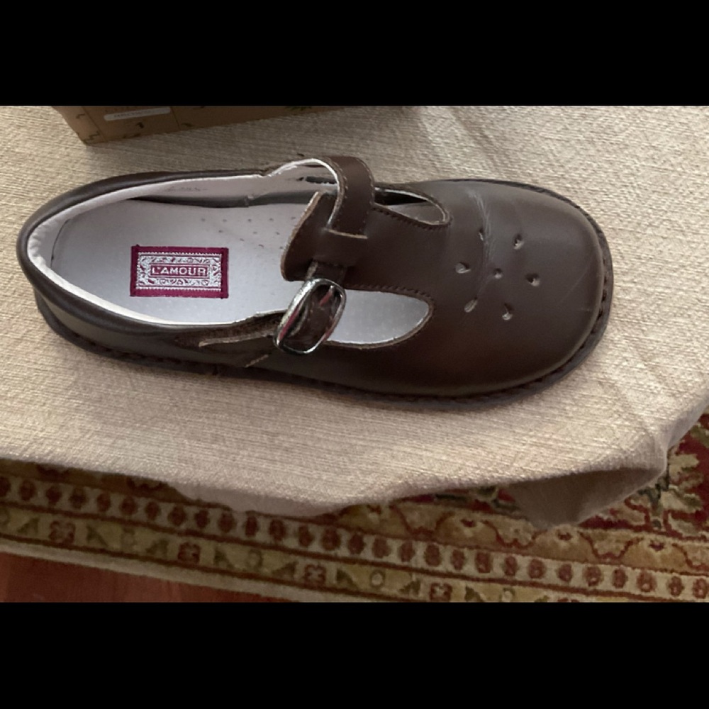 L'Amour girls dress shoe
